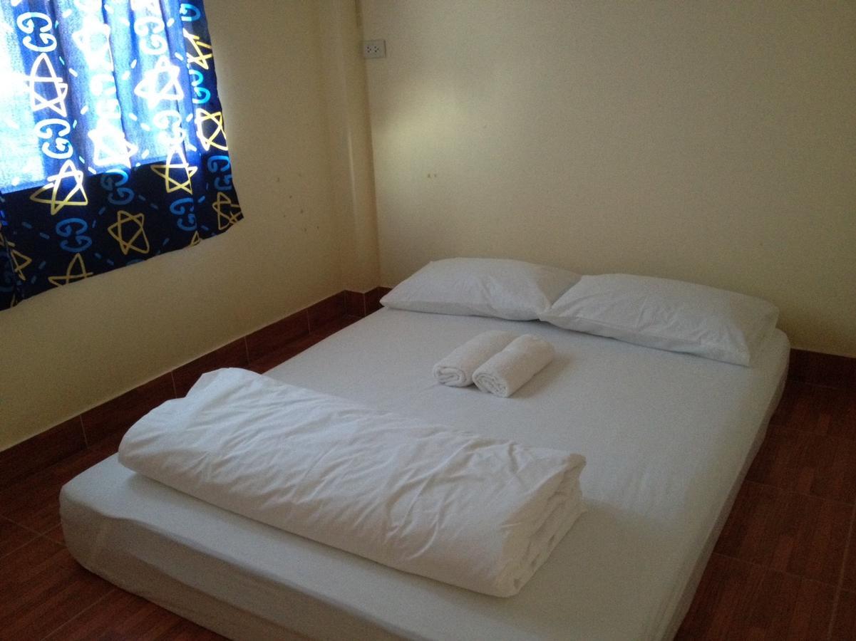 Bankaikow Hostel Kanchanaburi City Exterior photo