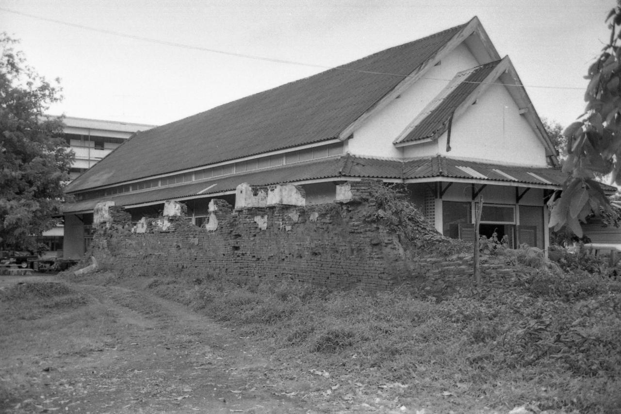 Bankaikow Hostel Kanchanaburi City Exterior photo